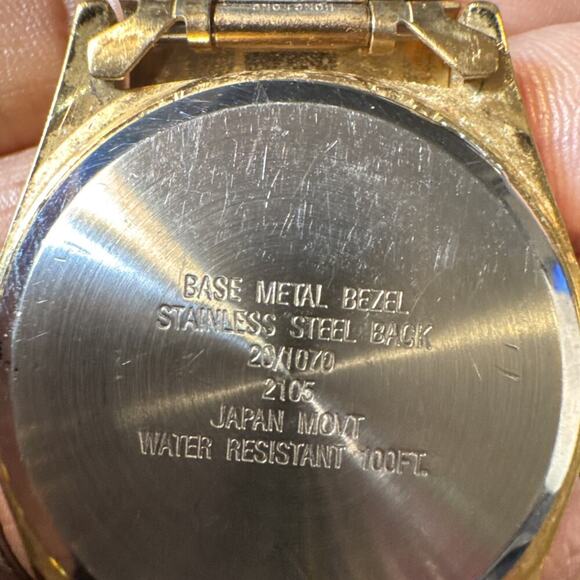 -WATCH MEN Armitron Gold Stainless Steel W/Day Date Quartz - Picture 11 of 13